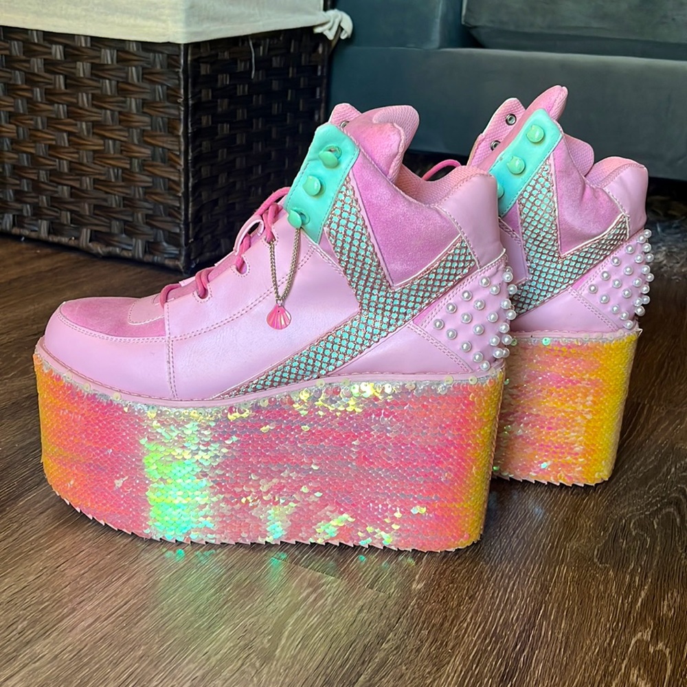 YRU iHeartRaves Platform Shoes